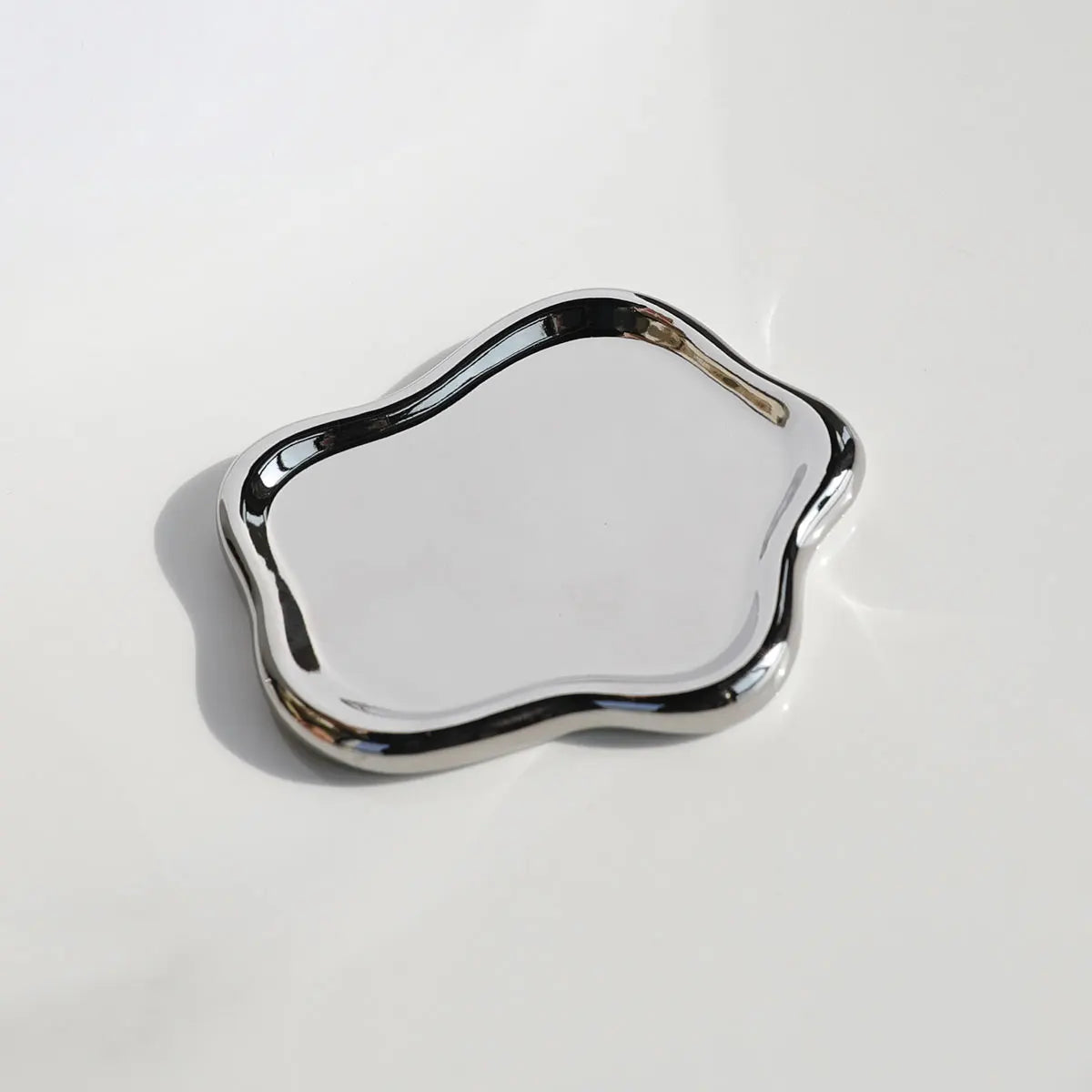 1Pc Irregular Ceramic Jewelry Tray for Jewelry Display and Key Storage - Desktop Decorative Ornament